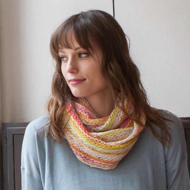 Vitta Cowl knitting pattern from Knit Picks