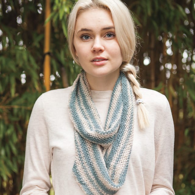 Vitta Cowl knitting pattern from Knit Picks