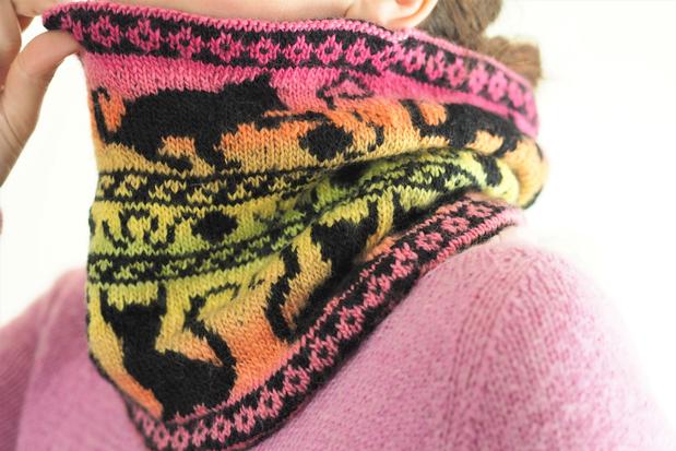 Cowls Meow Pattern