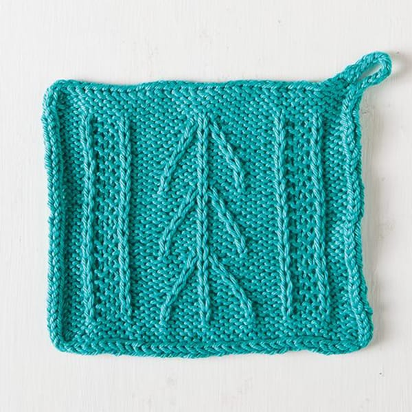 Hanging Dish Towel pattern by Little Luxury Knits