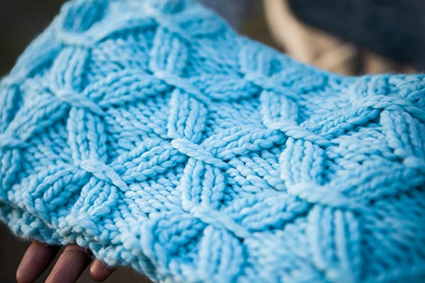 Free Sugar Twist Cowl Pattern from Knit Picks