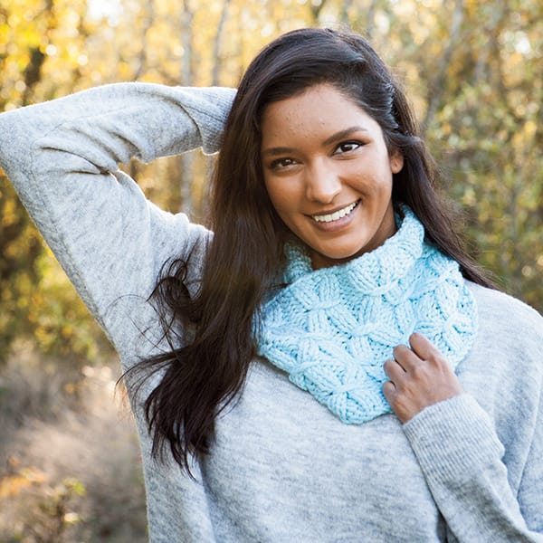 Free Sugar Twist Cowl Pattern from Knit Picks 