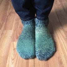 Free Chunky Slippers Pattern - Knitpicks.com