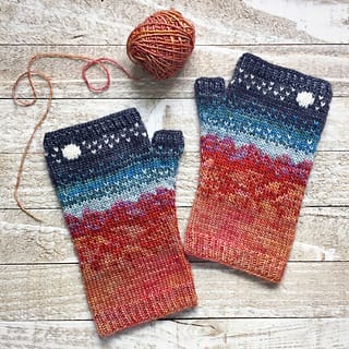 Wayfarer Mitts by Erica Heusser
