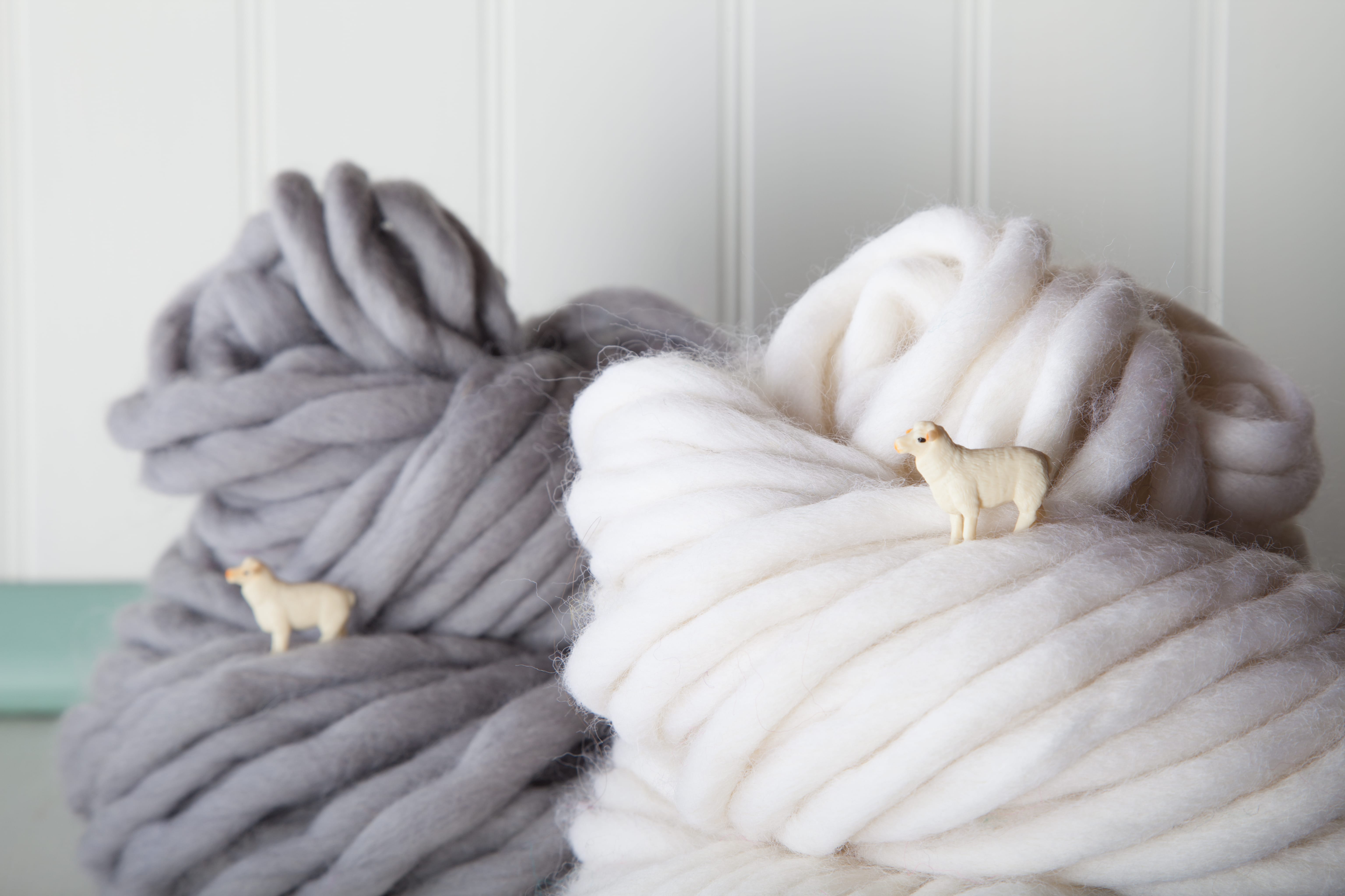 Chunky wool deals yarn sale