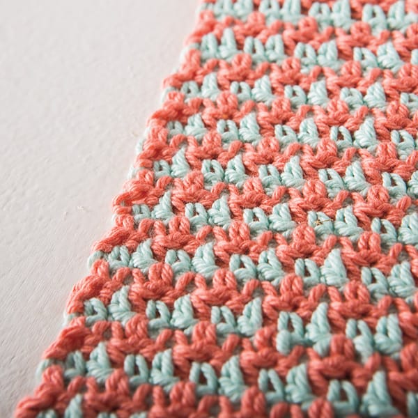 Free Houndstooth Dishcloth Pattern - The Hipacious Houndstooth Dishcloth from Knitpicks.com