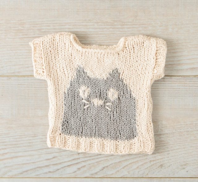 Knit Picks Mini Meow Sweater knit in Snuggle Puff.