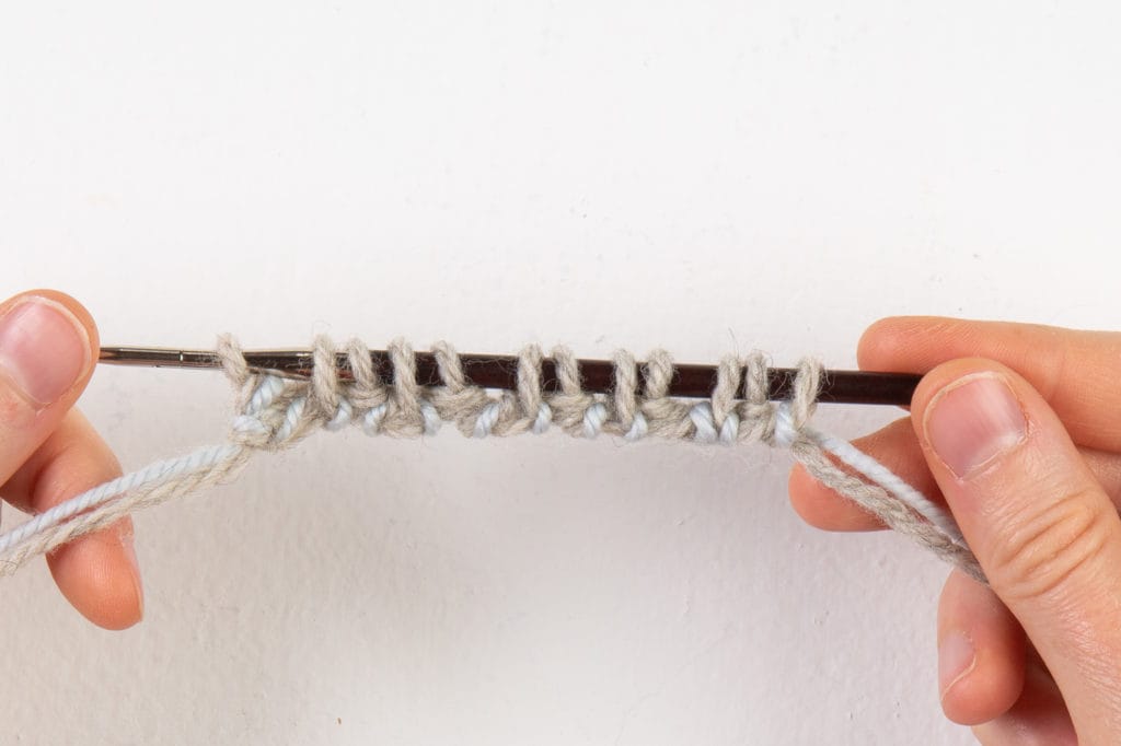 cast-on is finished, ready to work first normal row of pattern in 1x1 rib