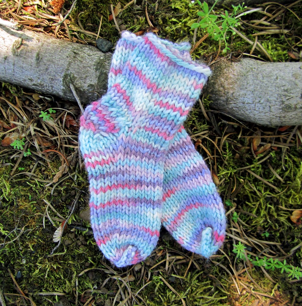 Super-Easy Leg Warmers pattern by Joelle Hoverson